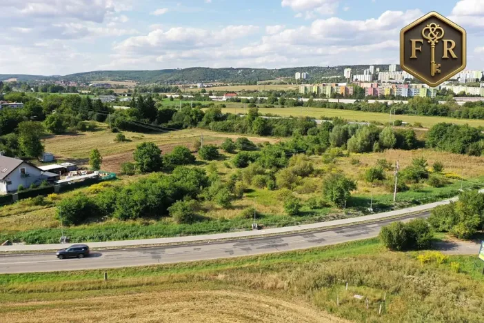 Prodej pozemku, Ostopovice, B. Němcové, 1466 m2