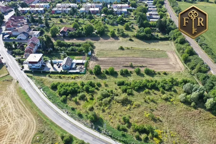 Prodej pozemku, Ostopovice, B. Němcové, 1466 m2