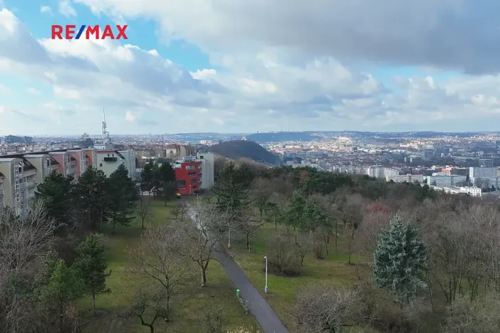 Prodej bytu 3+1, Praha - Žižkov, Buchovcova, 61 m2