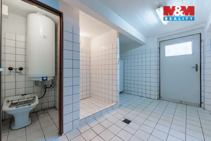 Prodej obchodního prostoru, Karlovy Vary, Moskevská, 85 m2