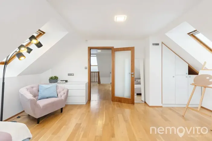 Prodej rodinného domu, Jesenice, Zvonková, 230 m2