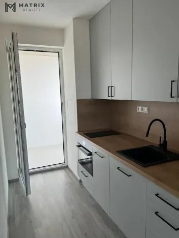 Pronájem bytu 2+kk, Pardubice, Nová Tesla, 47 m2