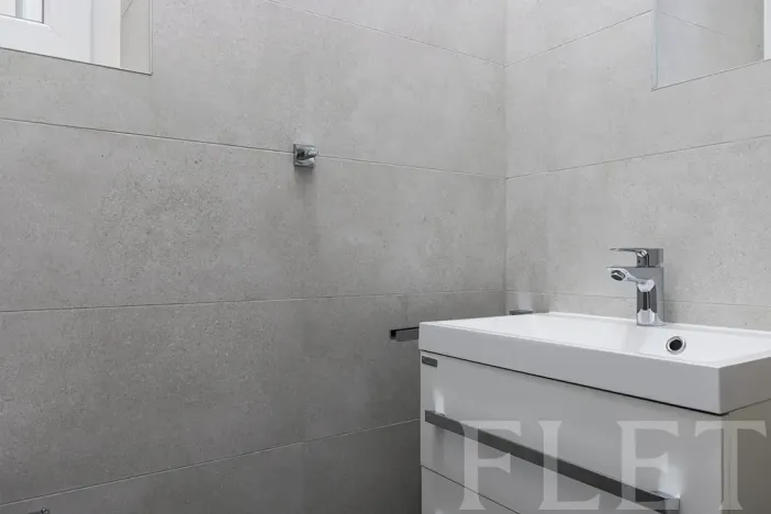 Prodej bytu 2+kk, Praha - Holešovice, U Uranie, 49 m2