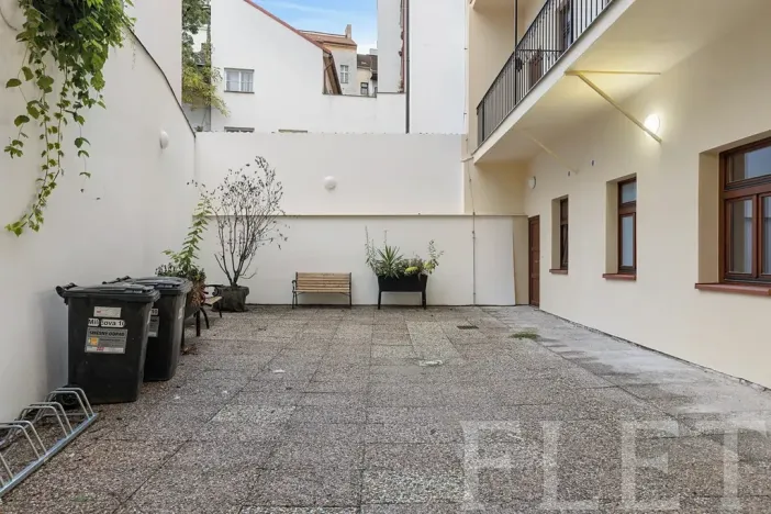 Pronájem bytu 1+kk, Praha - Žižkov, Milíčova, 28 m2