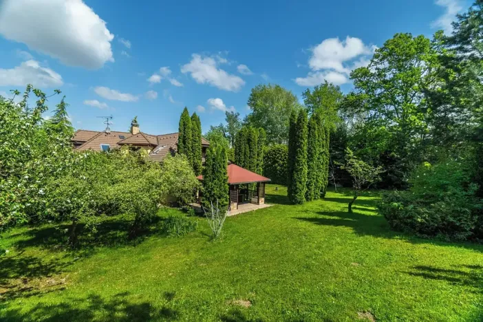 Prodej rodinného domu, Strančice, 305 m2