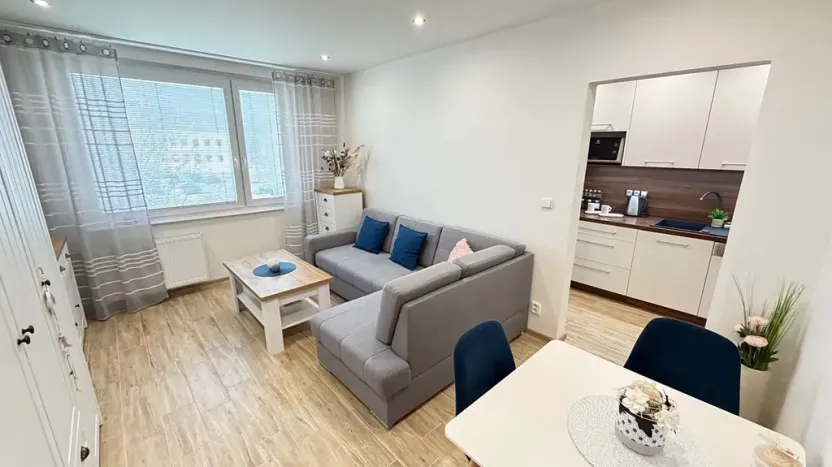 Pronájem bytu 2+1, Chrudim, Na Ostrově, 35 m2