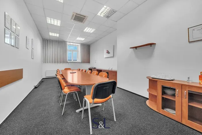 Prodej výrobních prostor, Nový Bor, Sklářská, 6477 m2