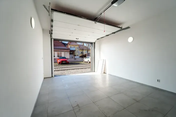 Pronájem bytu 4+kk, Mikulov, 28. října, 123 m2