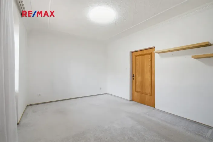 Prodej rodinného domu, Břasy, 298 m2