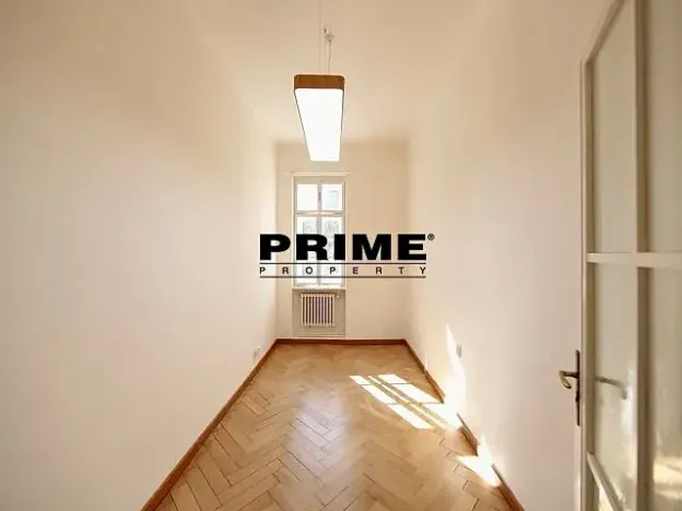 Pronájem kanceláře, Praha - Střešovice, Slunná, 270 m2