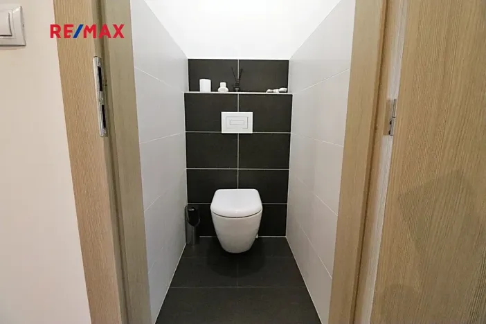 Prodej rodinného domu, Mikulovice, V Loučkách, 231 m2