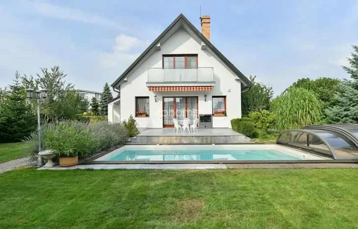 Pronájem vily, Praha - Suchdol, Havraní, 220 m2