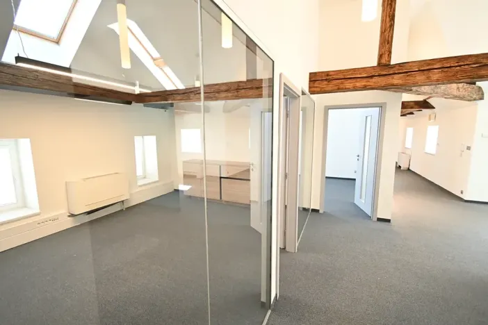 Pronájem kanceláře, Praha - Nové Město, Na příkopě, 215 m2