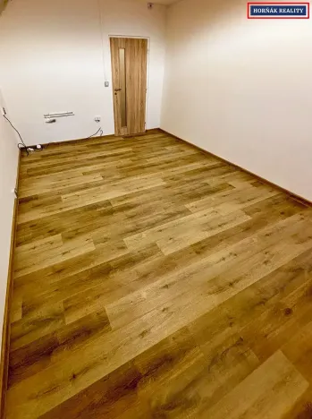Prodej bytu 1+kk, Praha - Kobylisy, Kyselova, 26 m2