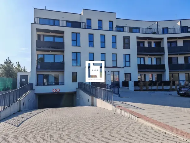 Pronájem garážového stání, Olomouc, Bryksova, 13 m2