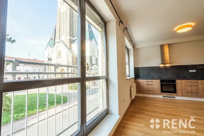 Pronájem bytu 3+kk, Brno, náměstí Republiky, 60 m2