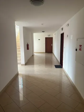 Dražba bytu 2+kk, Praha - Prosek, Nad šestikopy, 53 m2