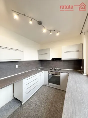 Pronájem bytu 2+1, Kadaň, Chomutovská, 61 m2