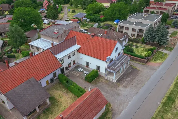 Prodej komerční nemovitosti, Klamoš, 865 m2