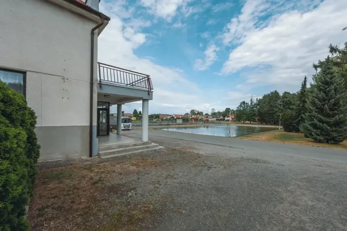 Prodej rodinného domu, Klamoš, 865 m2