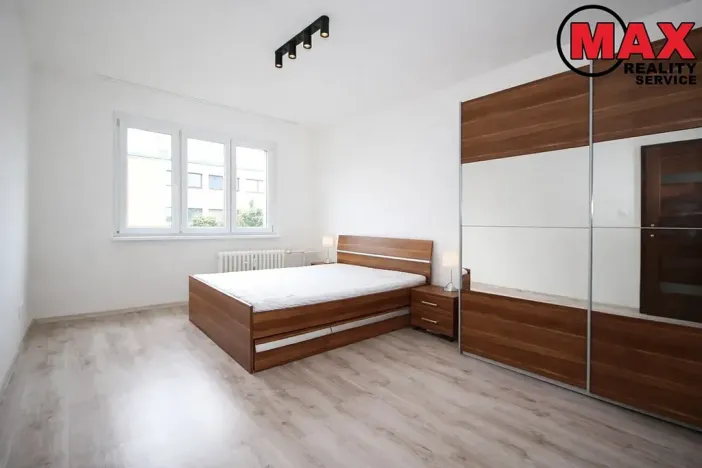 Pronájem bytu 2+1, Praha - Žižkov, Na vrcholu, 52 m2