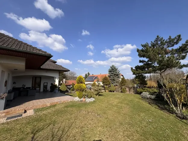 Prodej rodinného domu, Všeradice, 402 m2