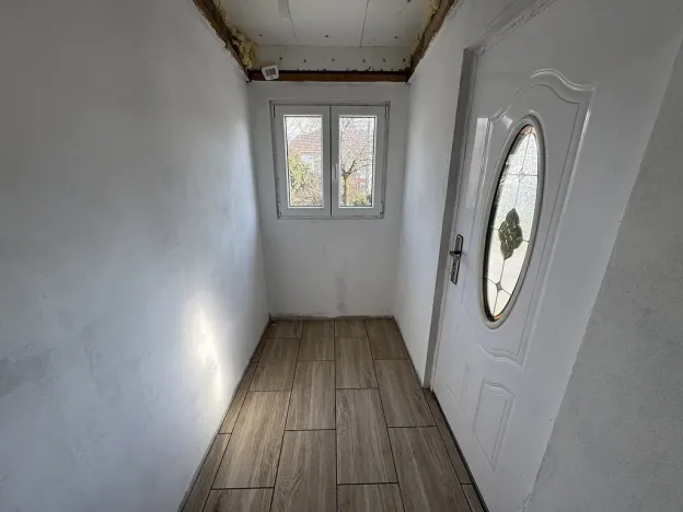 Prodej rodinného domu, Labuty, 56 m2