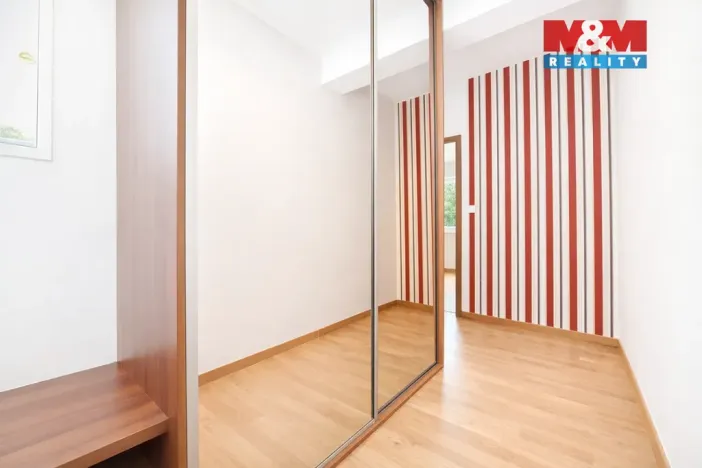 Prodej bytu 3+kk, Praha - Kyje, Břeclavská, 70 m2