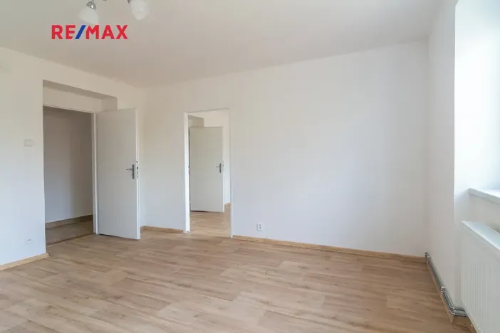 Pronájem bytu 2+1, Břeclav, nábř. Komenského, 57 m2