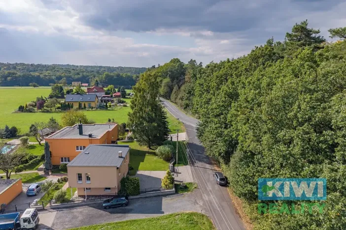 Pronájem kanceláře, Kaňovice, 90 m2