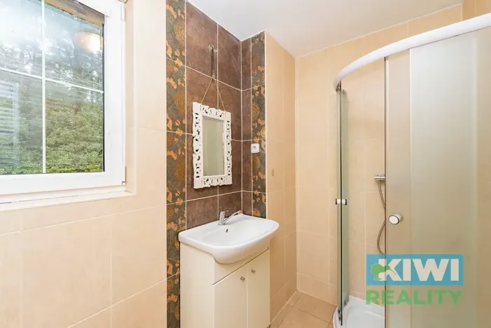 Pronájem kanceláře, Kaňovice, 90 m2