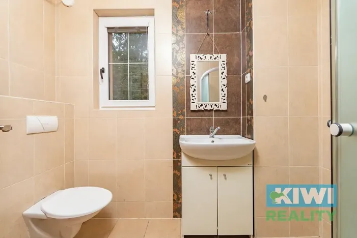 Pronájem kanceláře, Kaňovice, 90 m2