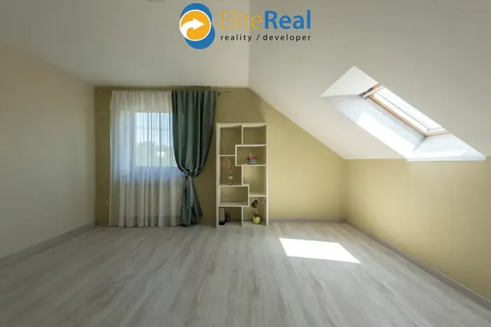 Prodej vícegeneračního domu, Příkazy, 344 m2