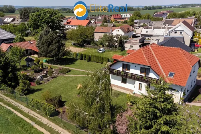 Prodej vícegeneračního domu, Příkazy, 344 m2