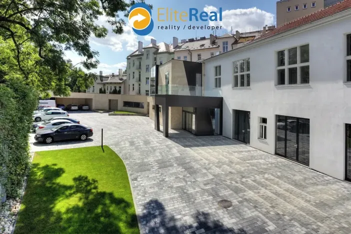 Pronájem kanceláře, Olomouc, Palackého, 155 m2