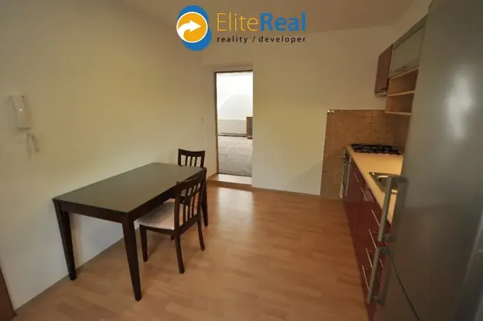 Pronájem bytu 1+1, Olomouc, Chválkovická, 55 m2