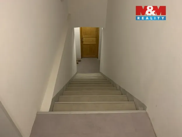 Pronájem kanceláře, Praha - Vinohrady, Sarajevská, 79 m2