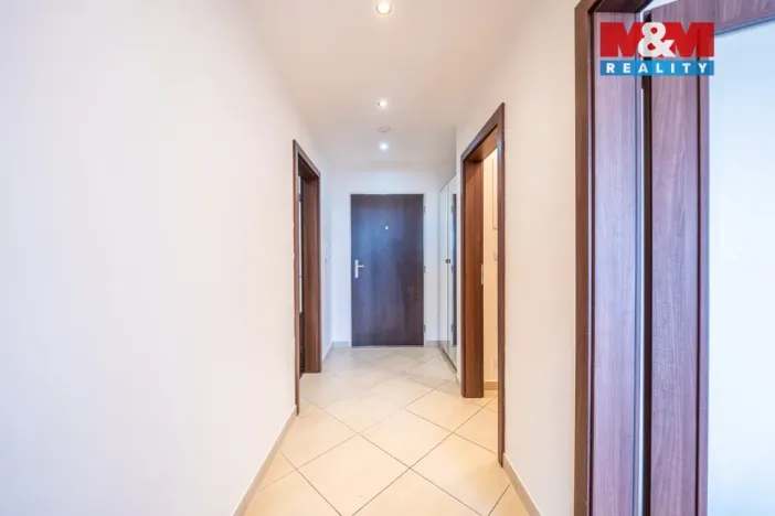 Pronájem bytu 2+kk, Praha - Letňany, Hlučkova, 60 m2