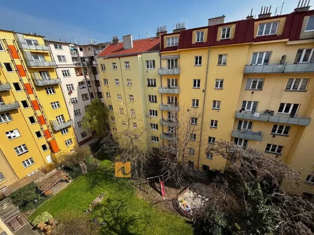 Pronájem bytu 1+1, Praha - Holešovice, Stupkova, 42 m2