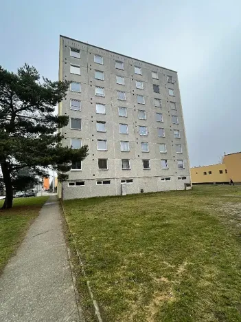 Pronájem bytu 1+kk, Pardubice, Trnovská, 36 m2