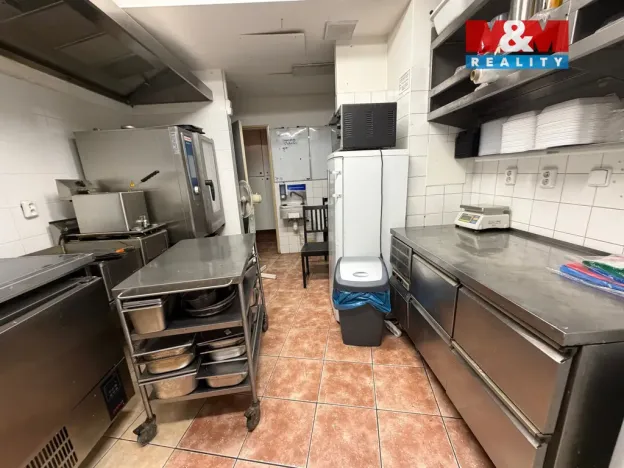 Pronájem restaurace, Praha - Libeň, Karla Hlaváčka, 85 m2