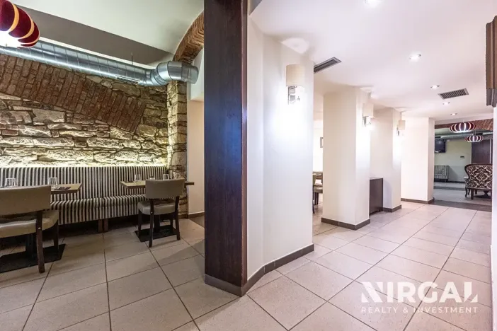 Pronájem restaurace, Praha - Vinohrady, Balbínova, 198 m2