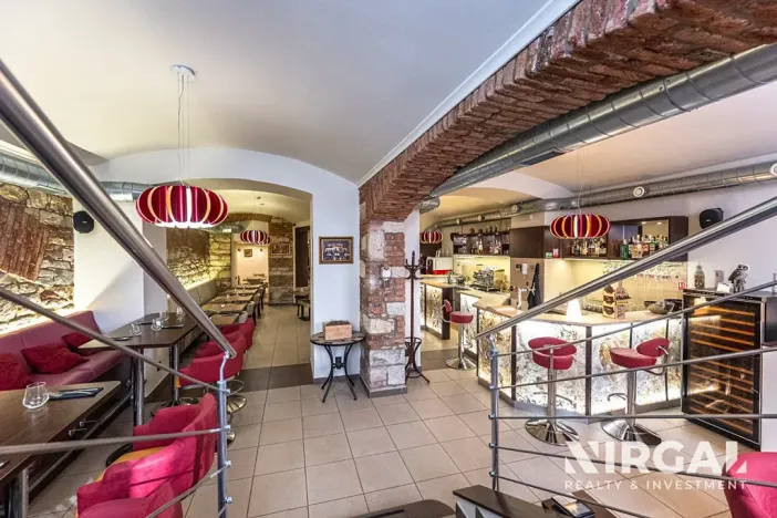 Pronájem restaurace, Praha - Vinohrady, Balbínova, 198 m2