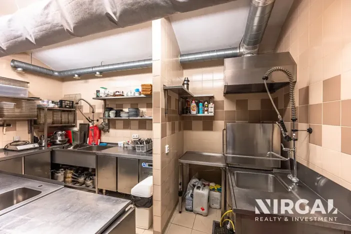 Pronájem restaurace, Praha - Vinohrady, Balbínova, 198 m2