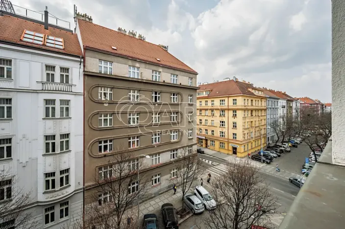 Prodej bytu 3+kk, Praha - Vinohrady, Laubova, 76 m2
