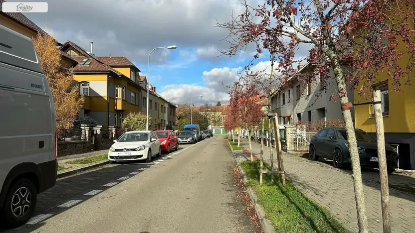 Prodej bytu 2+1, Brno - Komárov, Slunná, 59 m2