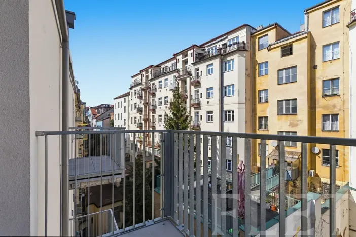 Pronájem bytu 1+kk, Praha - Vršovice, Krymská, 24 m2