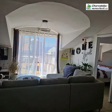 Prodej bytu 3+1, Novalja, Chorvatsko, 81 m2