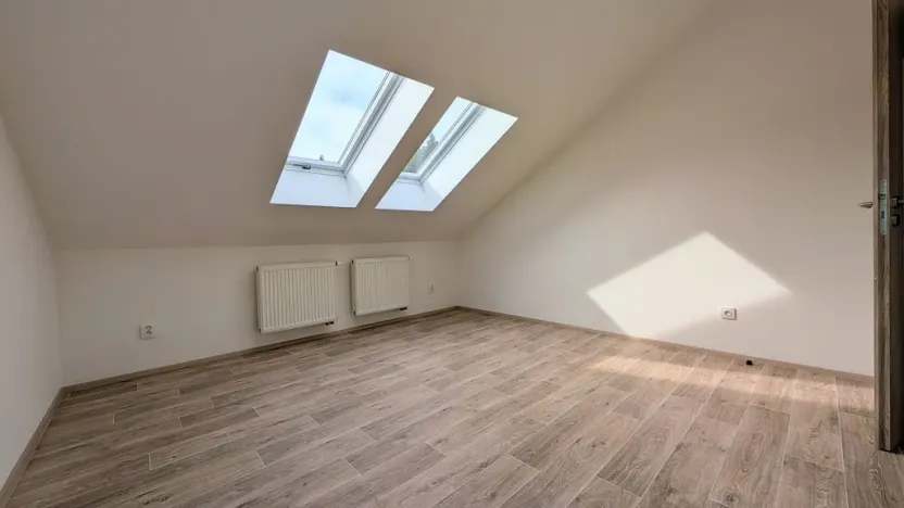 Pronájem bytu 4+kk, Peruc, U Koupaliště, 116 m2