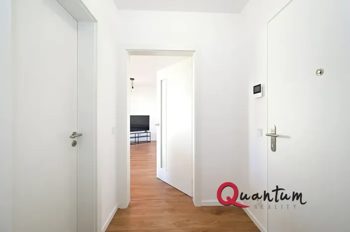Pronájem bytu 1+kk, Praha - Letňany, Vyletalova, 31 m2